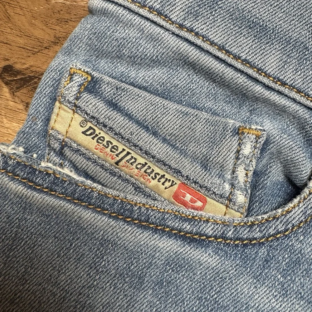 Diesel Tepphar-X Jeans Mens 28x32‎ Light Blue Slim Carrot Distressed Button Fly